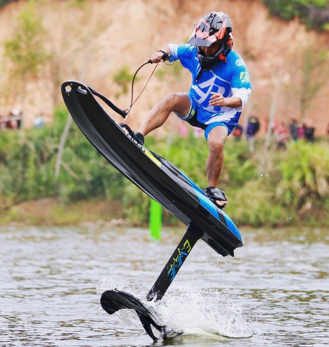 EWAVE Hydrofoil Mode